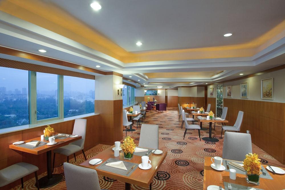 Grand Park Kunming Hotel Exterior photo